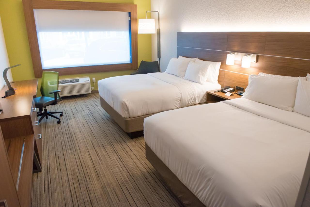 Holiday Inn Express Hotel & Suites Goshen By Ihg Buitenkant foto