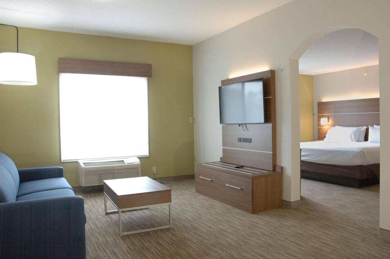 Holiday Inn Express Hotel & Suites Goshen By Ihg Buitenkant foto