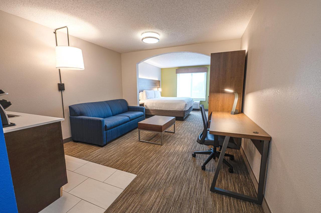 Holiday Inn Express Hotel & Suites Goshen By Ihg Buitenkant foto