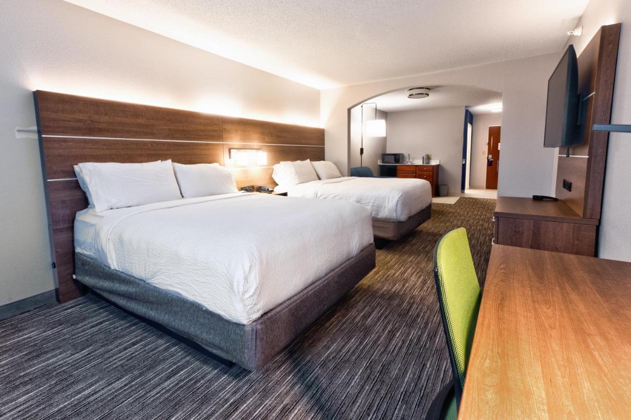 Holiday Inn Express Hotel & Suites Goshen By Ihg Buitenkant foto