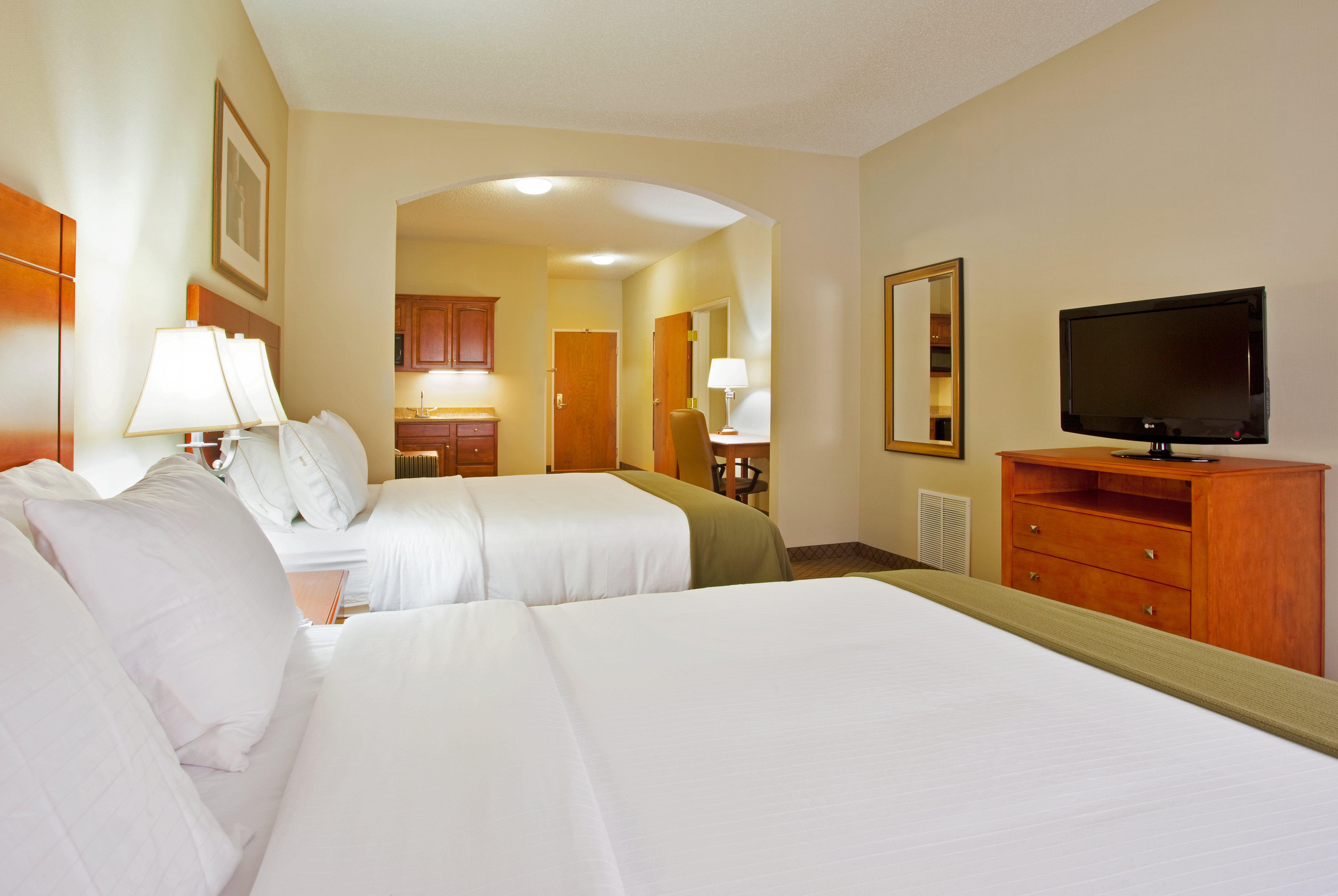 Holiday Inn Express Hotel & Suites Goshen, An Ihg Hotel Buitenkant foto