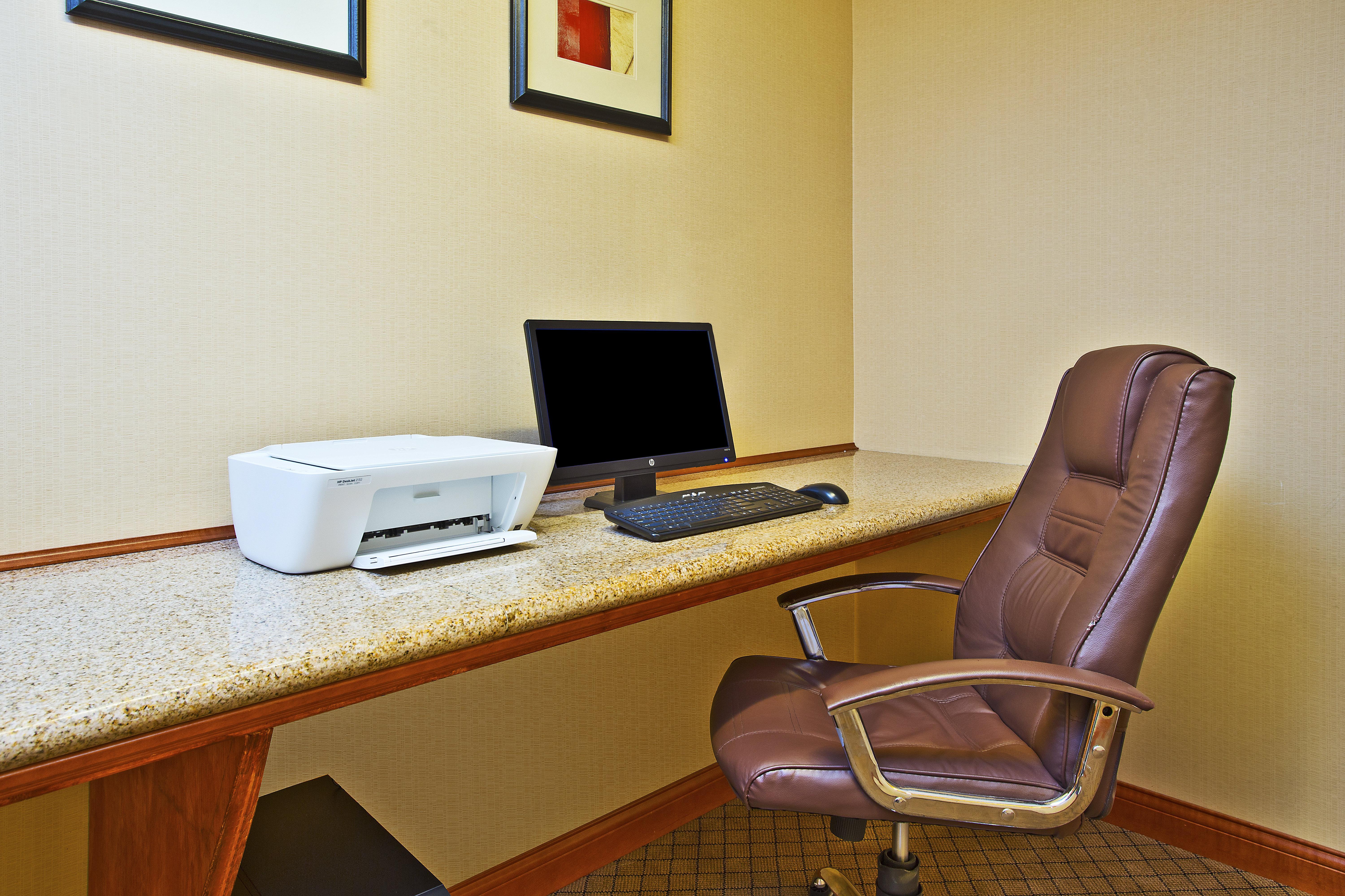 Holiday Inn Express Hotel & Suites Goshen By Ihg Buitenkant foto